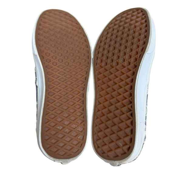 Vans Classic Slip On Low Top Sneakers Sk8 Blue White Paisley   Women’s Sz 7.5 - Picture 5 of 6